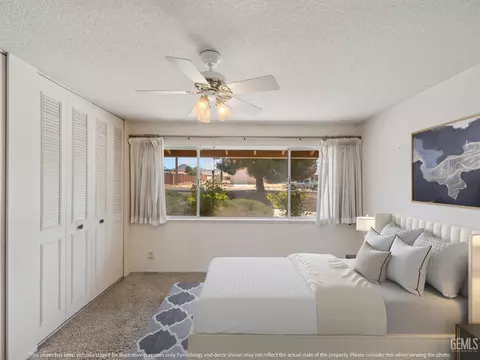 Bedroom - 19115 Kaibab Rd, Apple Valley, CA 92307 photo 1 of 2