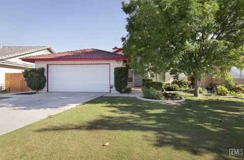 4113 Cyclone Dr, Bakersfield, CA 93313 photo 1