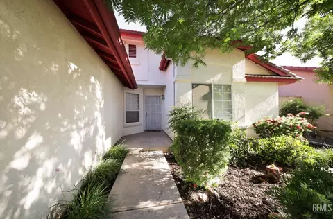 4113 Cyclone Dr, Bakersfield, CA 93313 photo 3