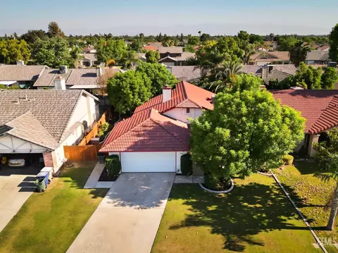 4113 Cyclone Dr, Bakersfield, CA 93313 photo 2