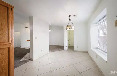4113 Cyclone Dr, Bakersfield, CA 93313 photo 10