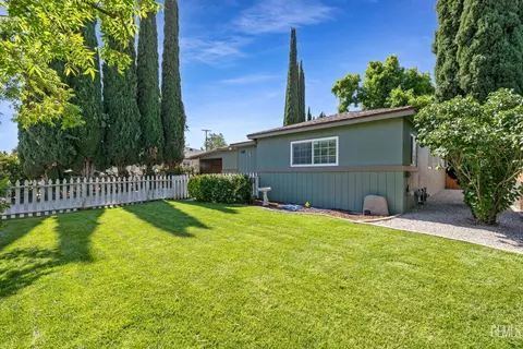 108 Brentwood Dr, Tehachapi, CA 93561 photo 5