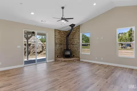 28880 Birkdale, Tehachapi, CA 93561 photo 14