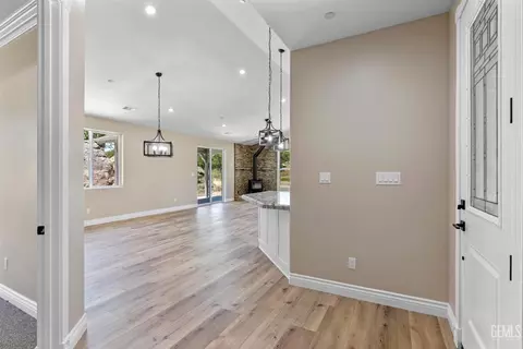 28880 Birkdale, Tehachapi, CA 93561 photo 9