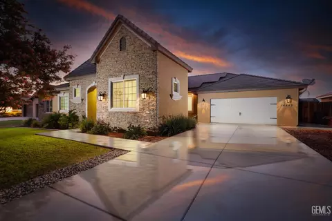 14842 Blue Stream Ave, Bakersfield, CA 93314