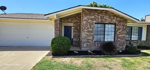 959 Kala Loop, Mcfarland, CA 93250 photo 4
