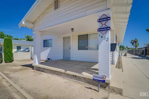 Exterior - 1432 Poso Dr, Wasco, CA 93280 photo 3 of 8