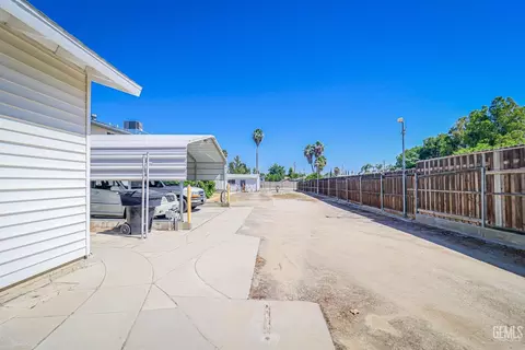 Exterior - 1432 Poso Dr, Wasco, CA 93280 photo 8 of 8