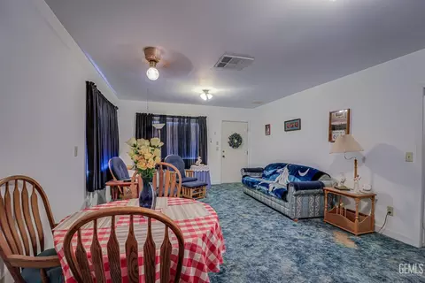 Dining - 1432 Poso Dr, Wasco, CA 93280 photo 1 of 2