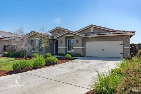 326 Longhurst Dr, Bakersfield, CA 93314 photo 4