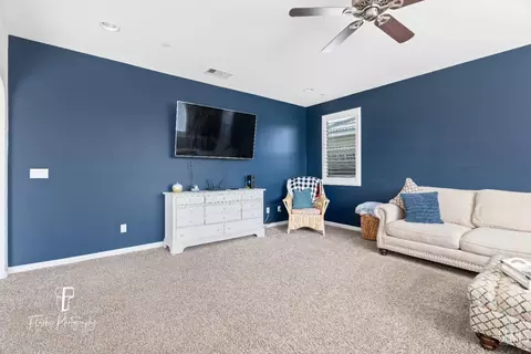 326 Longhurst Dr, Bakersfield, CA 93314 photo 20