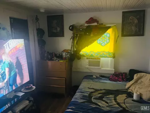 409 Buchanan St, Taft, CA 93268 photo 9