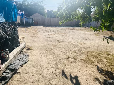 409 Buchanan St, Taft, CA 93268 photo 5