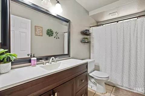 232 Frances Ave, Shafter, CA 93263 photo 5
