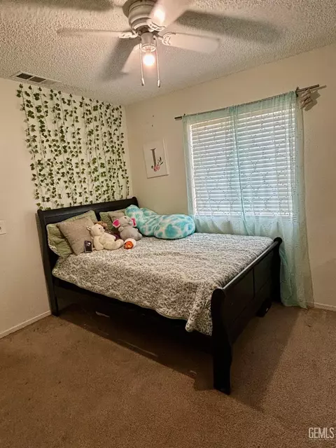 Bedroom - 240 Frances Ave, Shafter, CA 93263 photo 4 of 4