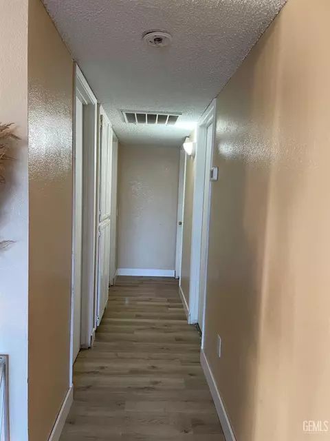 Entry Way - 240 Frances Ave, Shafter, CA 93263 photo 1 of 1