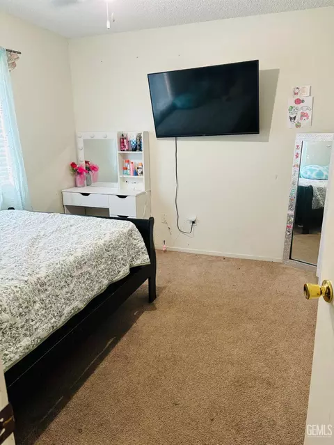 Bedroom - 240 Frances Ave, Shafter, CA 93263 photo 1 of 4
