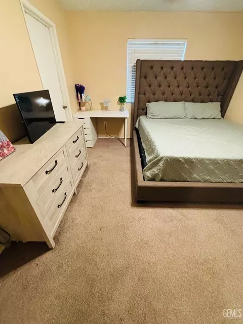 Bedroom - 240 Frances Ave, Shafter, CA 93263 photo 3 of 4