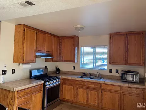 Kitchen - 240 Frances Ave, Shafter, CA 93263 photo 1 of 1