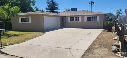 401 Countryside Dr, Bakersfield, CA 93308