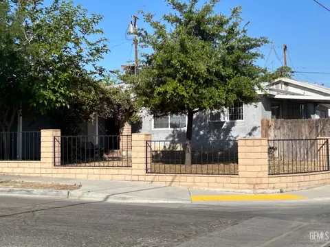 301 8th St, Taft, CA 93268 photo 1