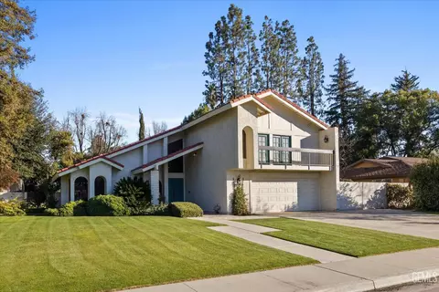 300 Via Carisma, Bakersfield, CA 93309