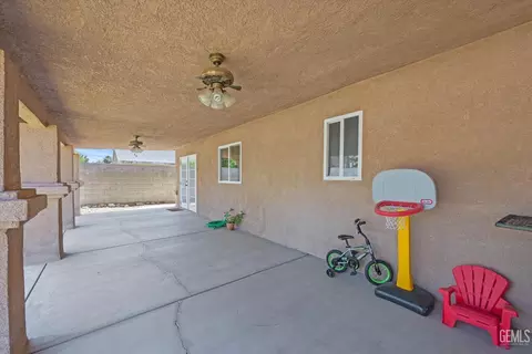 876 Verde St, Shafter, CA 93263 photo 32