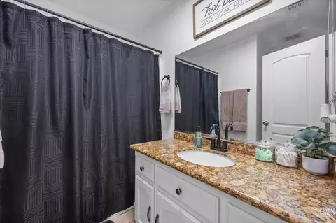 876 Verde St, Shafter, CA 93263 photo 26