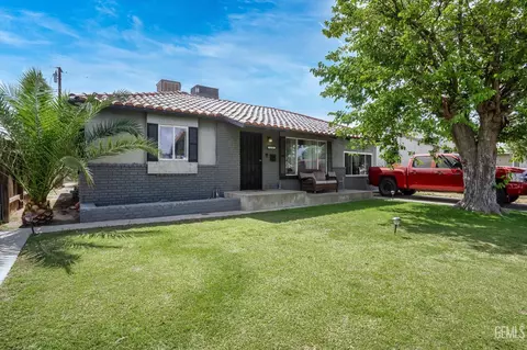 212 Wetherley Dr, Bakersfield, CA 93309