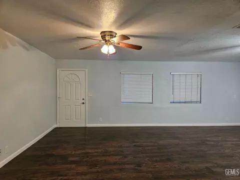 1109 Griffith Ave, Wasco, CA 93280 photo 4
