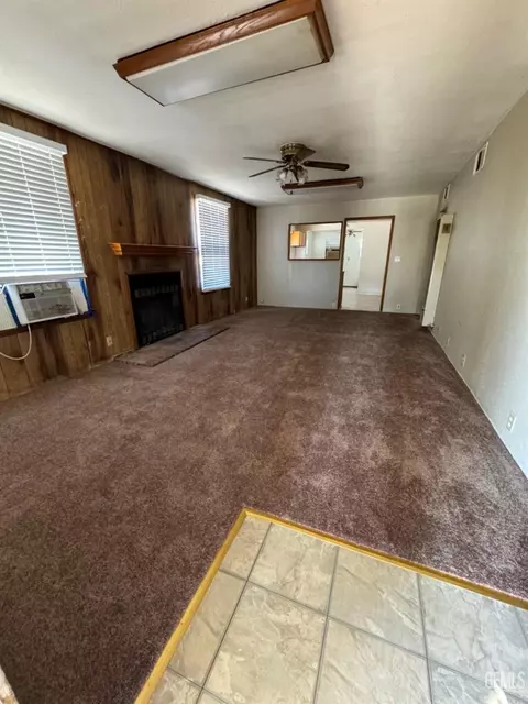 117 Jackson St, Taft, CA 93268 photo 2