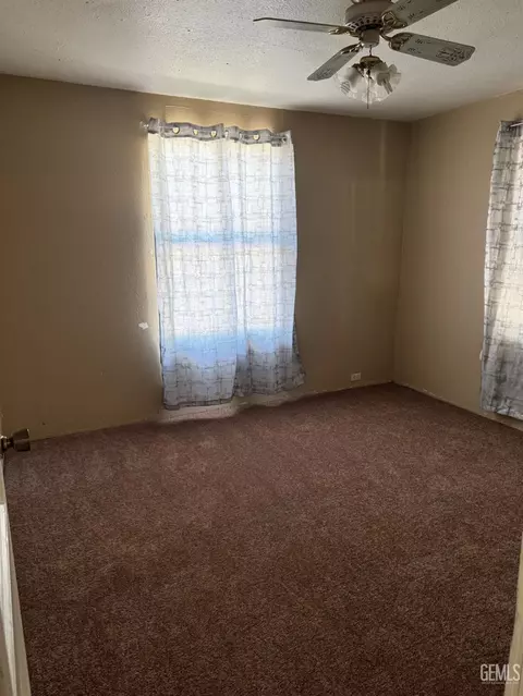 117 Jackson St, Taft, CA 93268 photo 7