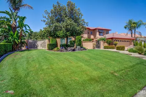5503 Brigadoon Ln, Bakersfield, CA 93312