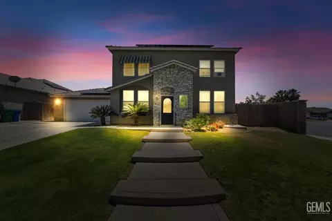 465 Rian Noelle Ct, Bakersfield, CA 93308