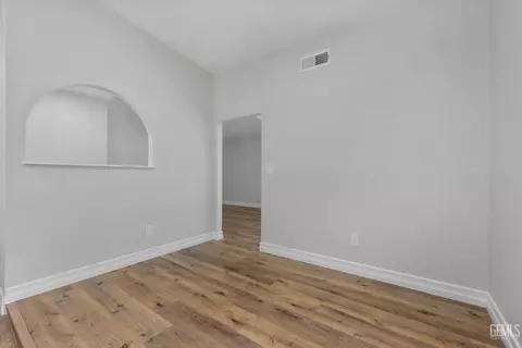 Entry Way - 19700 Piedra Dr, Tehachapi, CA 93561 photo 2 of 3