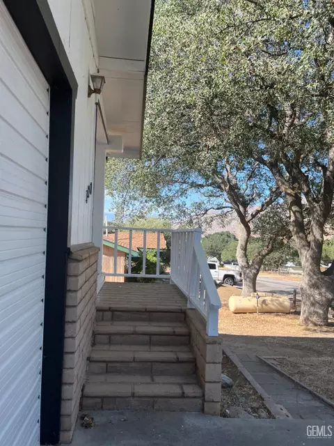 Exterior - 120 Gary St, Bodfish, CA 93205 photo 7 of 13