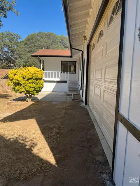 Exterior - 120 Gary St, Bodfish, CA 93205 photo 5 of 13