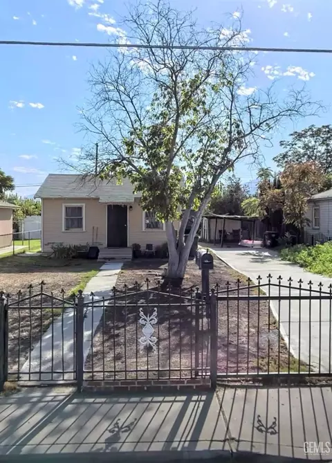 556 Walnut Dr, Arvin, CA 93203 photo 1