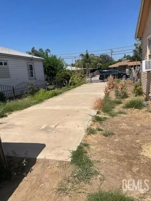 556 Walnut Dr, Arvin, CA 93203 photo 20