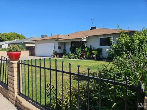 1617 1st St, Wasco, CA 93280 photo 5