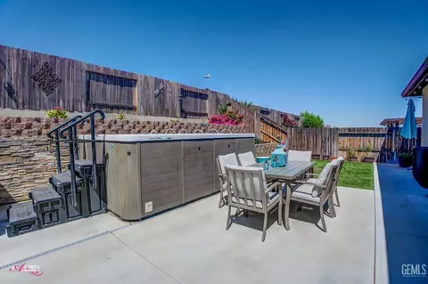 Other - 10319 Bluffshadow Dr, Bakersfield, CA 93306 photo 10 of 15