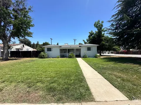 529 Charlana Dr, Bakersfield, CA 93308