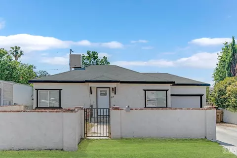 619 Charlana Dr, Bakersfield, CA 93308