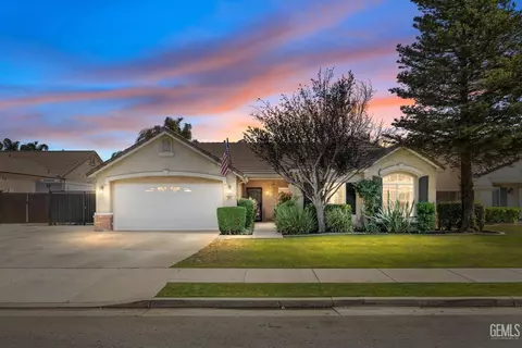 12803 Knights Bridge Pl, Bakersfield, CA 93312