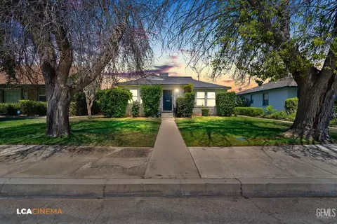 2633 Bay St, Bakersfield, CA 93301