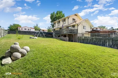 Exterior - 600 D St, Taft, CA 93268 photo 2 of 6