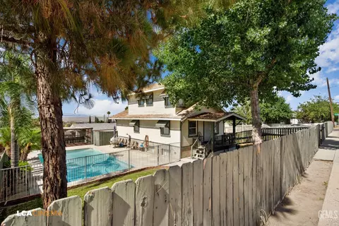 Other - 600 D St, Taft, CA 93268 photo 2 of 5