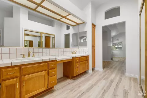 1309 Fieldspring Dr, Bakersfield, CA 93311 photo 37
