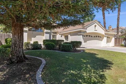 1309 Fieldspring Dr, Bakersfield, CA 93311 photo 2