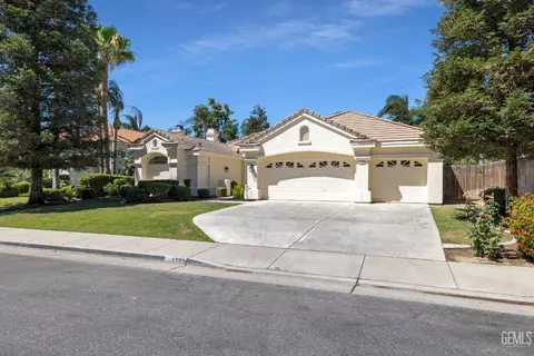 1309 Fieldspring Dr, Bakersfield, CA 93311 photo 3